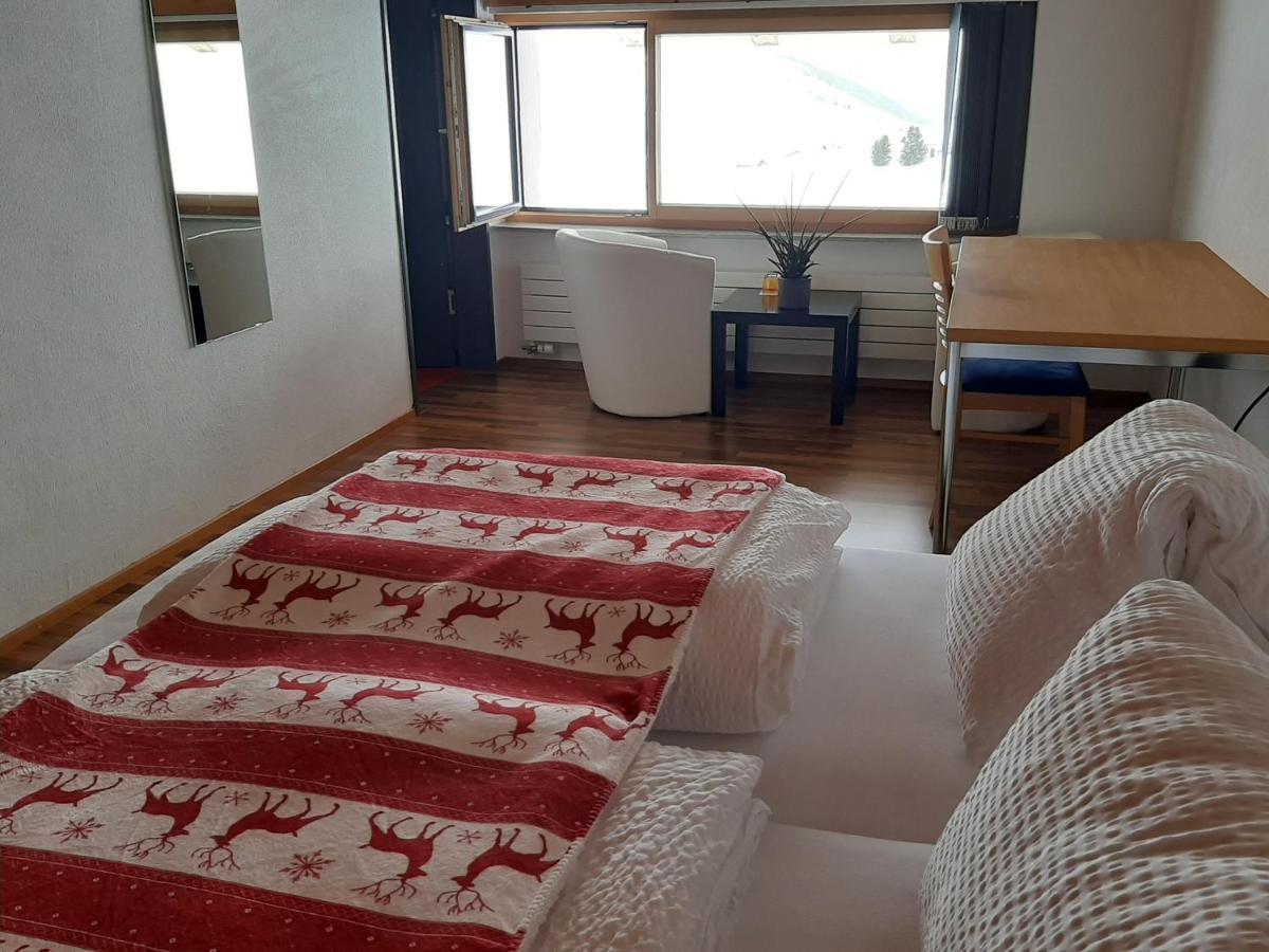 Hotel Avers Am Bach Екстер'єр фото